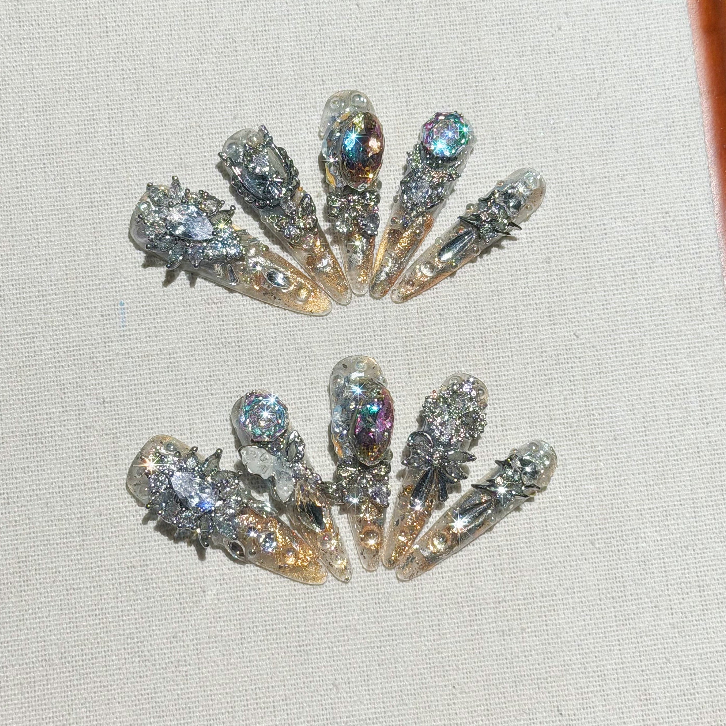 Aurora Cloisonné Flutter